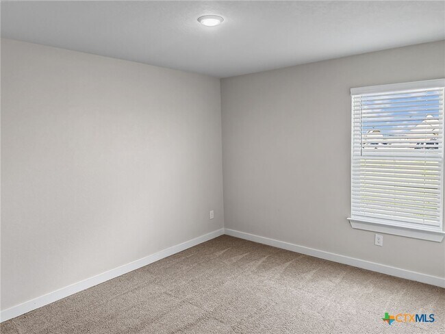 Building Photo - 916 Gray Cloud Dr