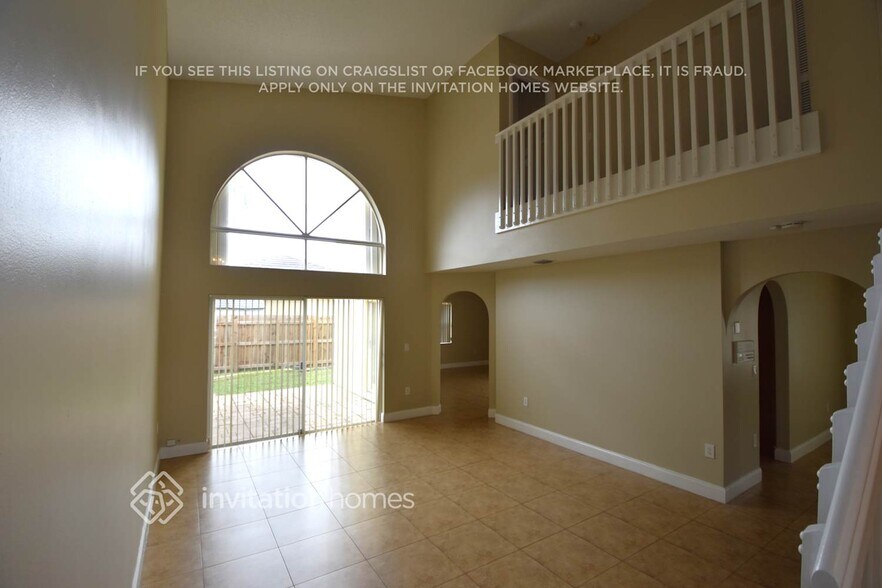 Building Photo - 14671 SW 156th Ave