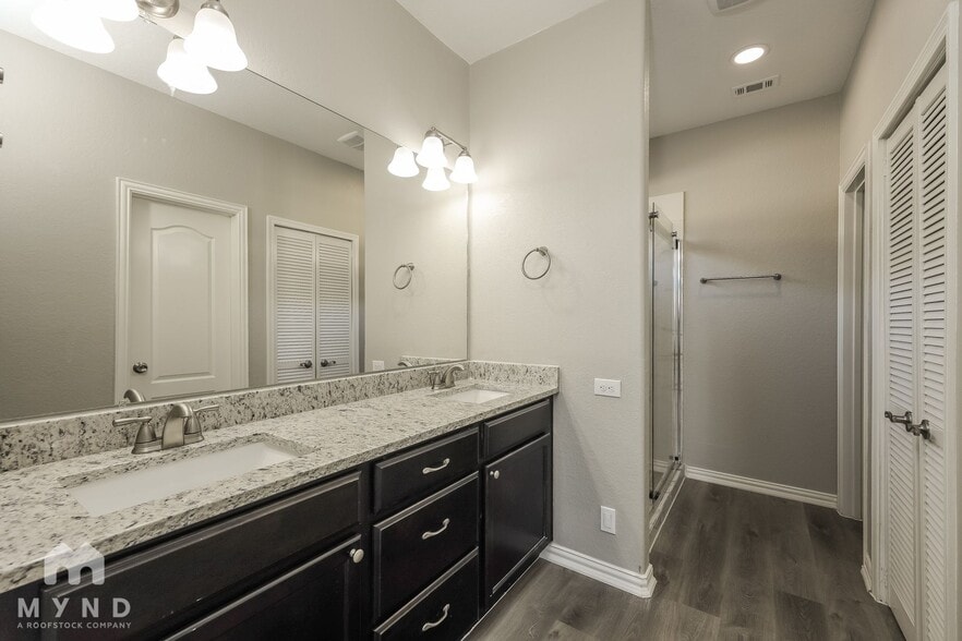 Building Photo - 15938 Cardinal Point
