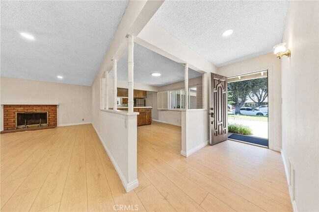 Building Photo - 612 N Maryport Ave