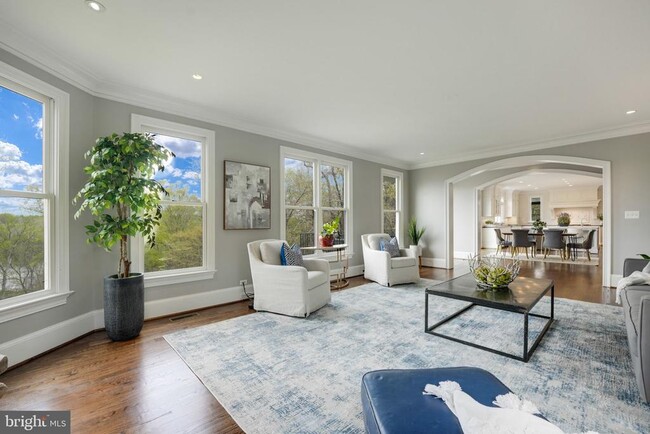 Building Photo - 9884 River Chase Way