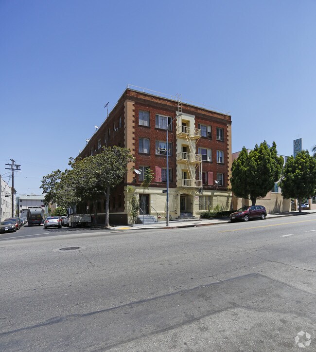 Primary Photo - 2795 W 8th St