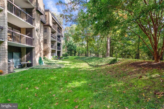 Building Photo - 5130 Maris Ave