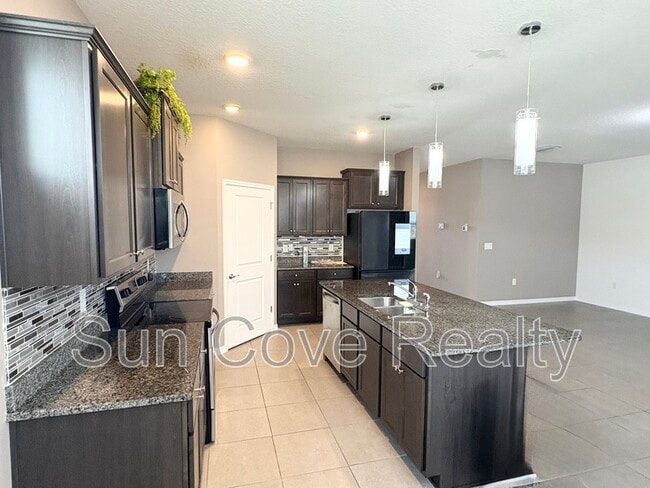 Building Photo - 31818 Tansy Bnd