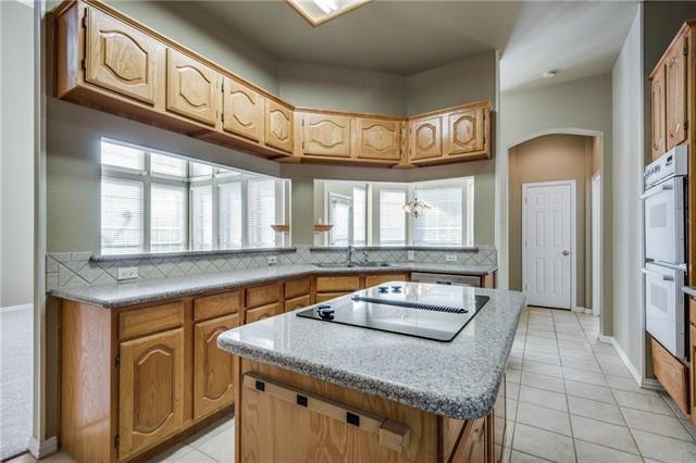 Building Photo - 3876 Ridgelake Ct