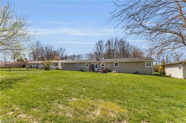 Building Photo - 2587 Jaycox Rd