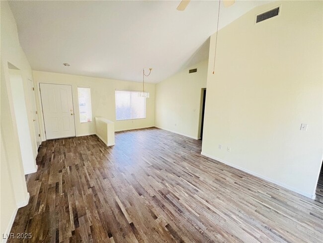 Building Photo - 10816 Clear Meadows Dr