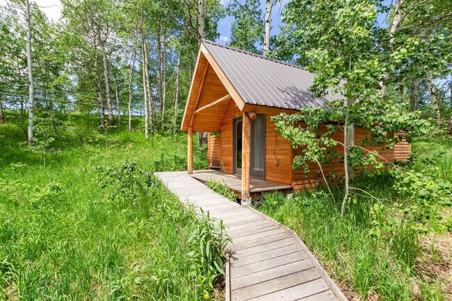 Building Photo - 10570 Rammell Mountain Rd