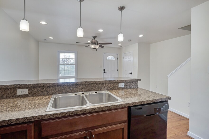 Building Photo - 1404 N 33rd St