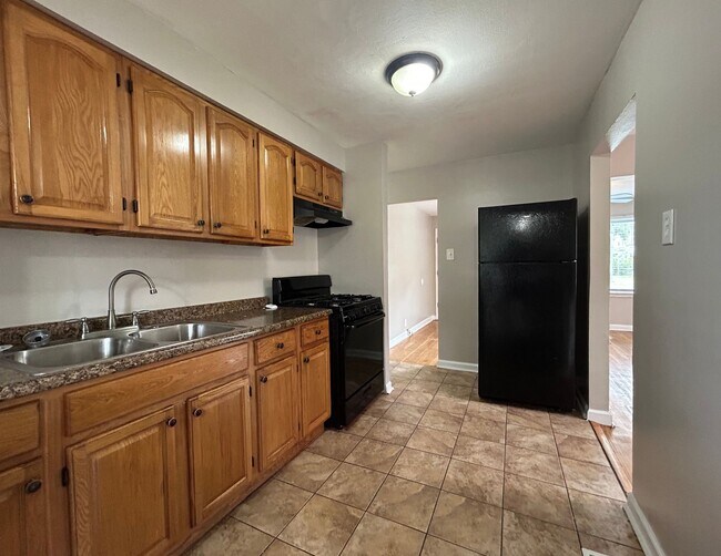 Building Photo - 1337 Odessa Dr