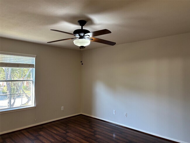 Building Photo - 20903 Shady Isle Ct