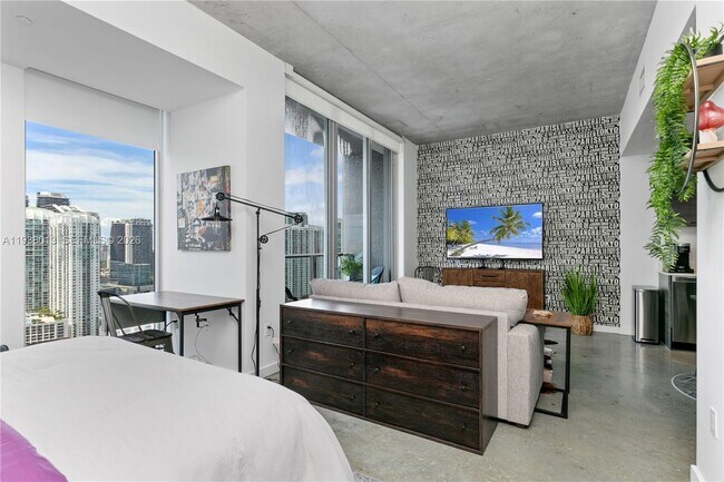 Building Photo - 151 SE 1st St