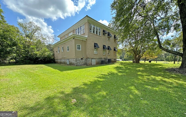 Building Photo - 1010 Oglethorpe Ave