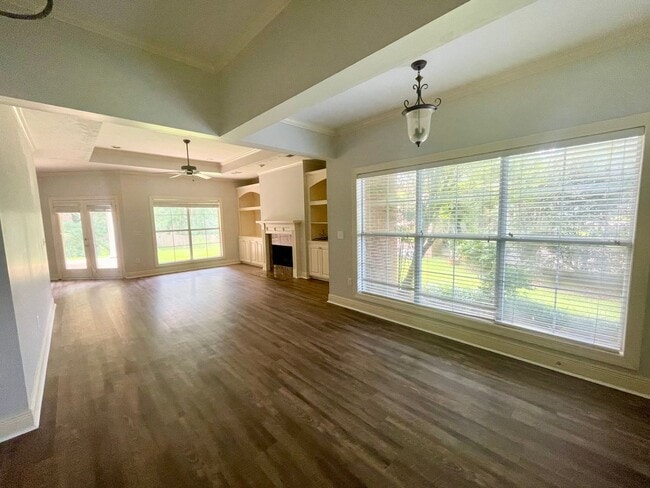 Building Photo - 3 Bedroom 2 Bathroom Home for Rent in Cast...