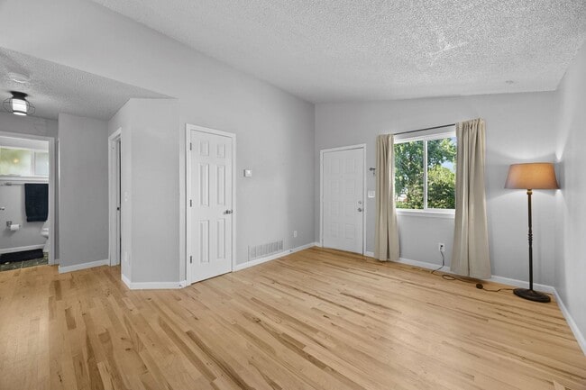 Building Photo - 4485 S Pagosa Cir
