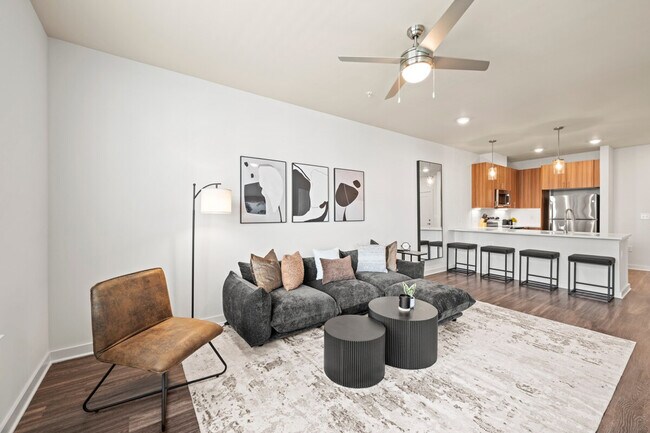 Building Photo - 2048 Bolton Dr NW