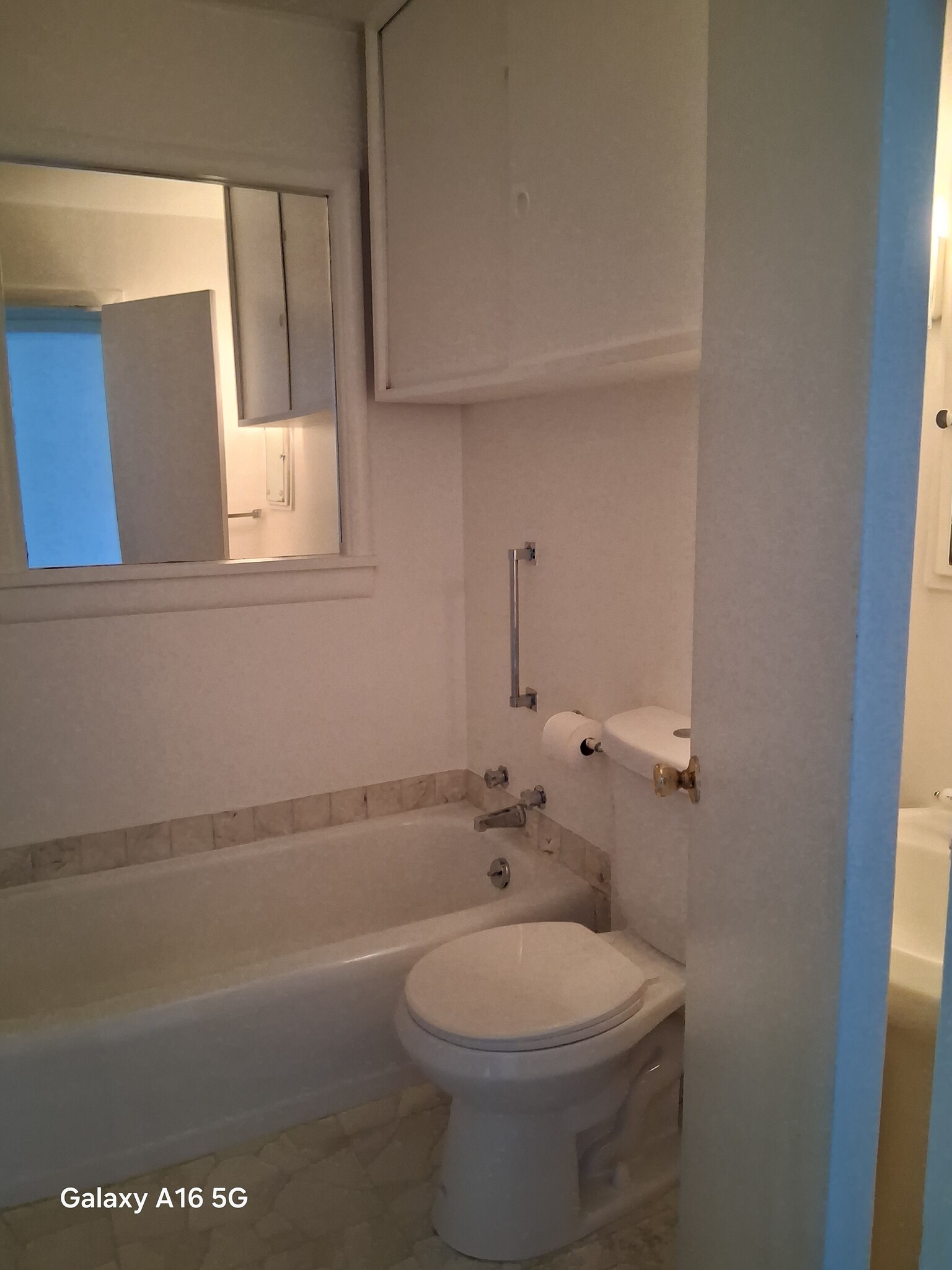 Building Photo - 2424 Mc Cauley Ln