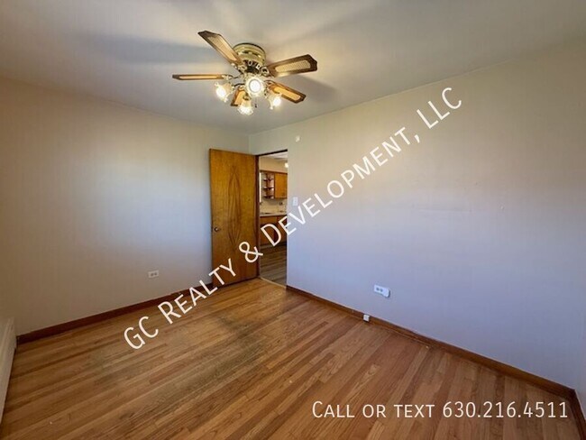 Building Photo - 2131 Grove Ave