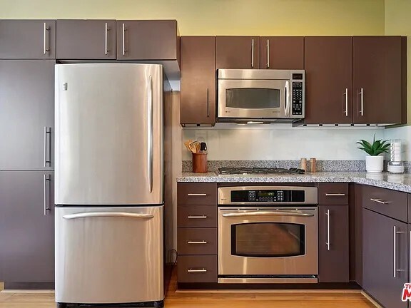 Building Photo - 1100 Wilshire Blvd