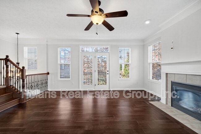 Building Photo - 83 3rd Ave NW