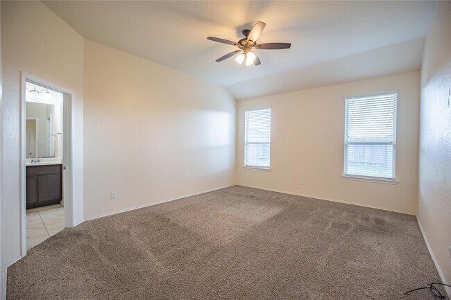 Building Photo - 23719 San Barria Dr