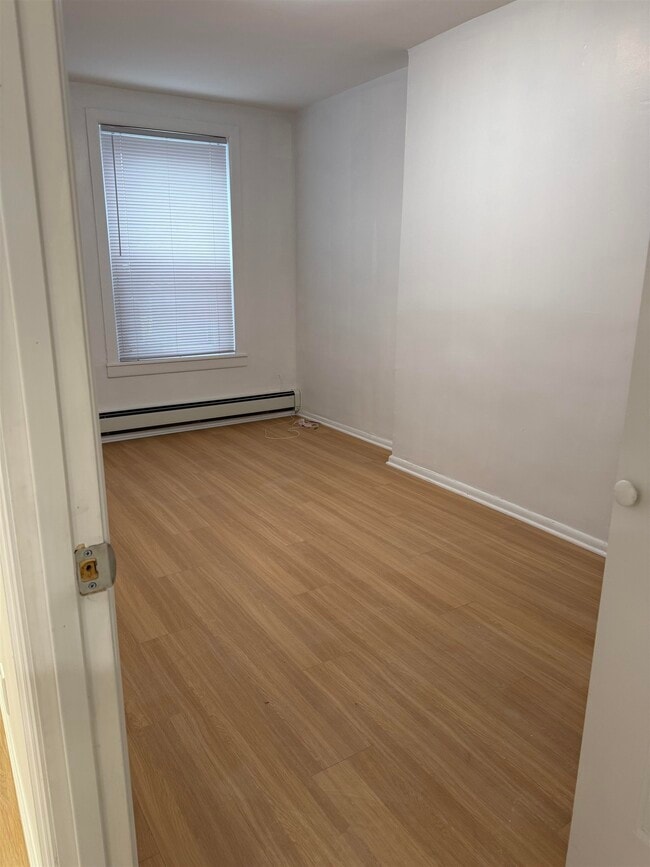 Building Photo - 298 Princeton Ave