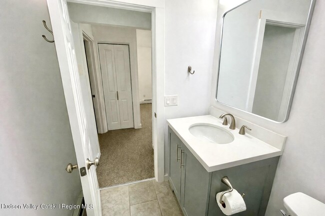 Building Photo - 97 W Bridge St