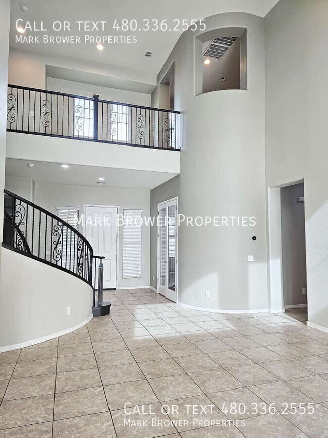 Building Photo - 3345 E Indigo St