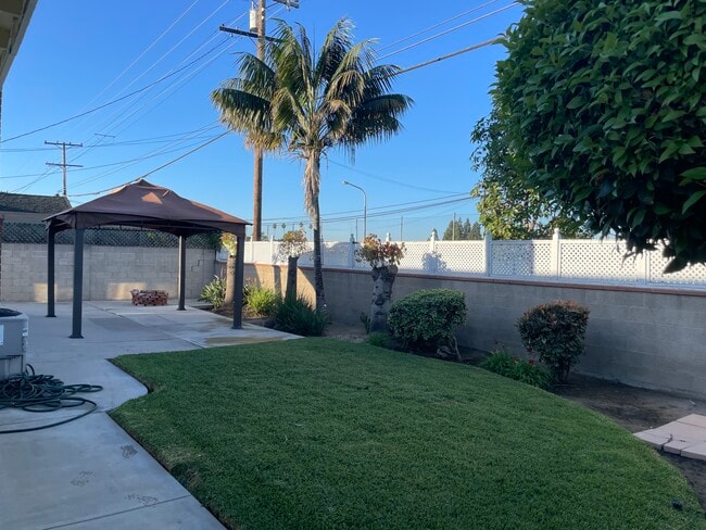 Building Photo - 9315 Via Balboa Cir