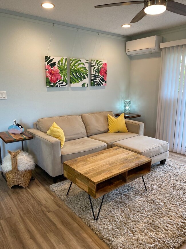 Building Photo - Fully furnished and upgraded Kihei village...