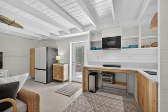 Building Photo - 11324 Palm Tree Ln