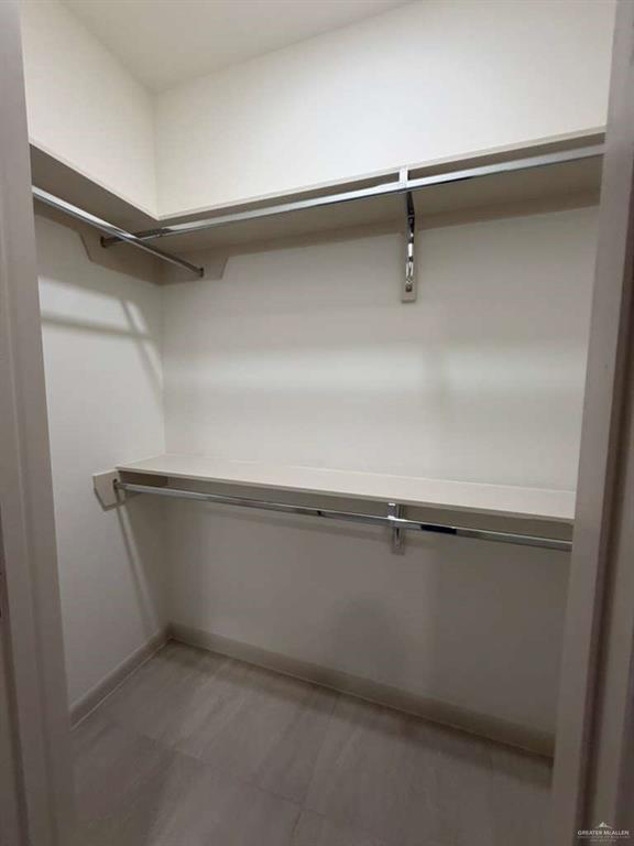 Building Photo - 13 Dragonfly St