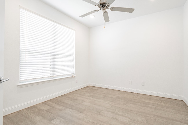 Building Photo - 8209 Abellia Ct