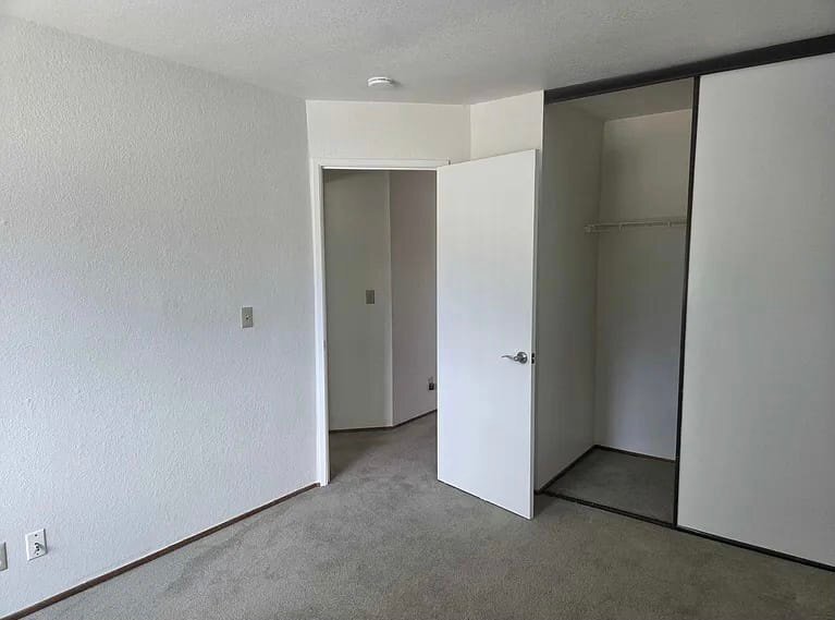 Building Photo - 1302 Araujo St