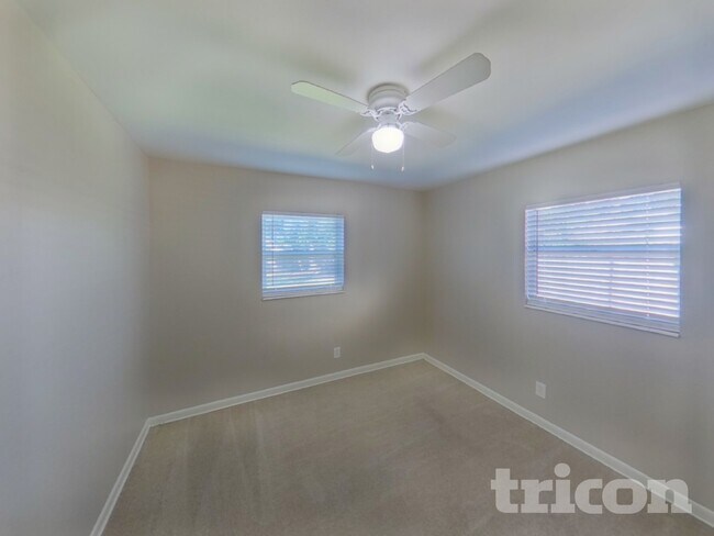 Building Photo - 6313 S Clark Ave