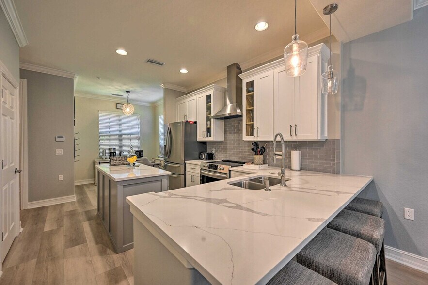 Building Photo - 9117 Chula Vista St