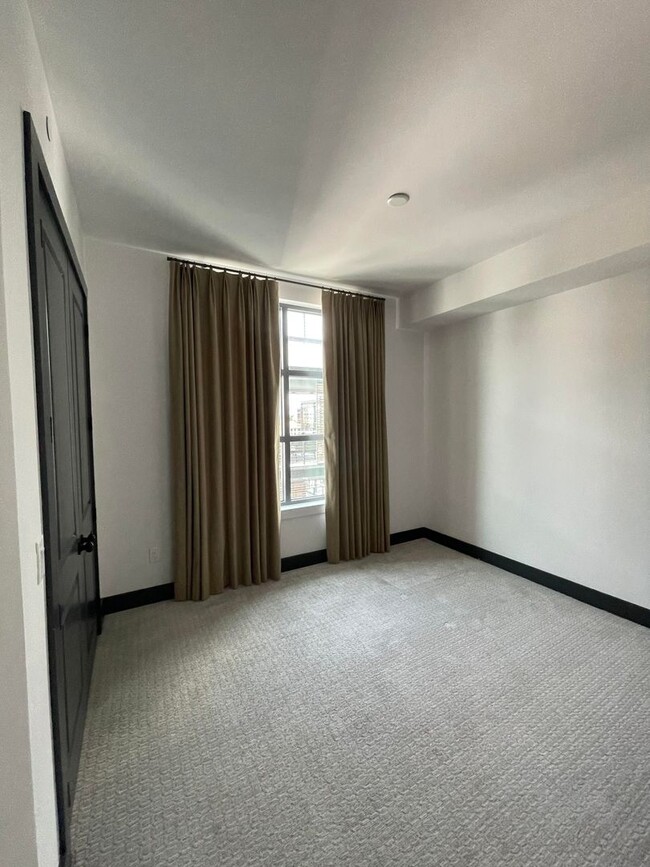 Building Photo - Gorgeous two bedroom newly built condomini...