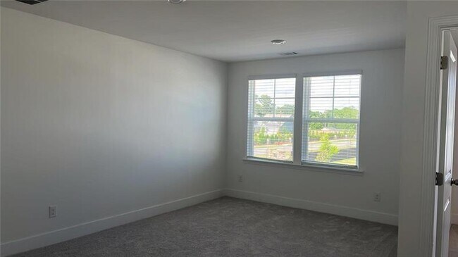 Building Photo - 3403 Dover Run Ln
