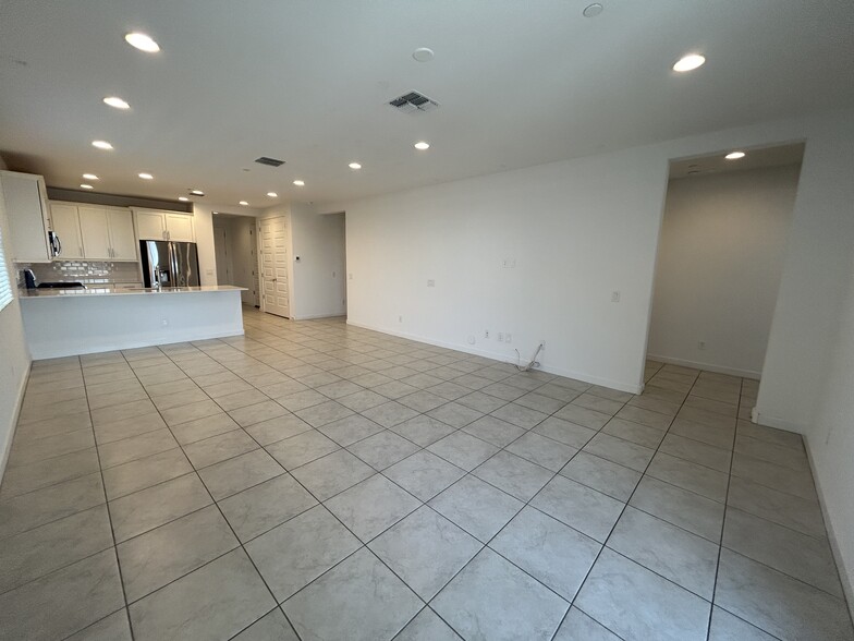 Building Photo - 32023 N 125th Ave
