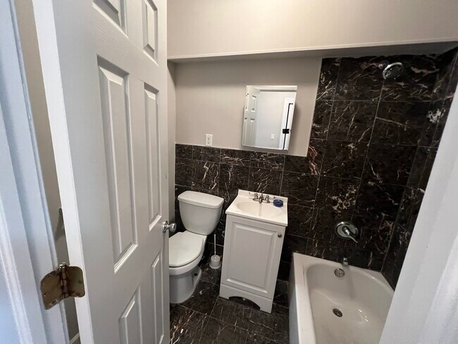 Building Photo - 4946 N Harding Ave