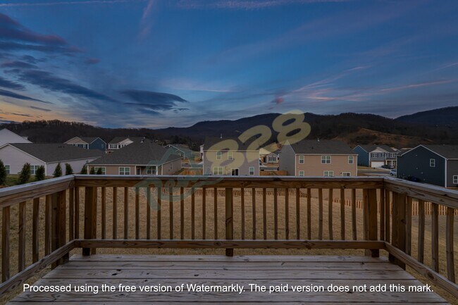 Building Photo - 96 Farmwood Ln