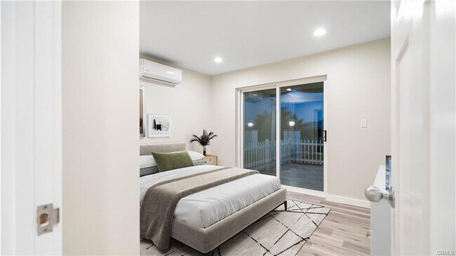 Building Photo - Pool Estate for Lease