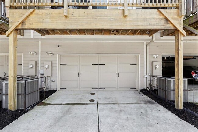 Building Photo - 178 Munira Ln SW