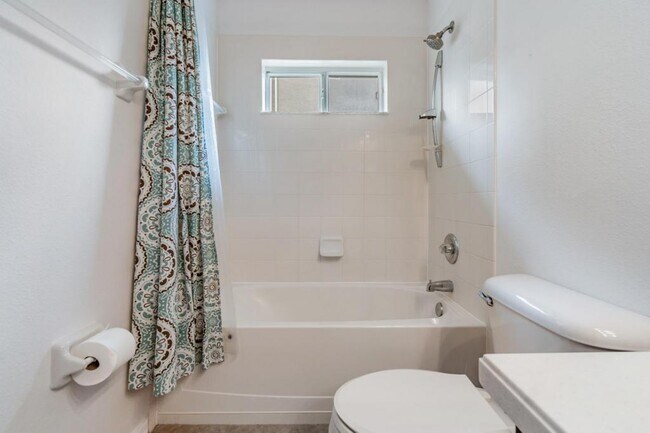 Building Photo - 30120 Sotogrande Loop