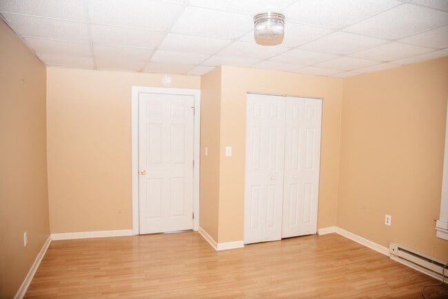 Building Photo - 166 Nissley St