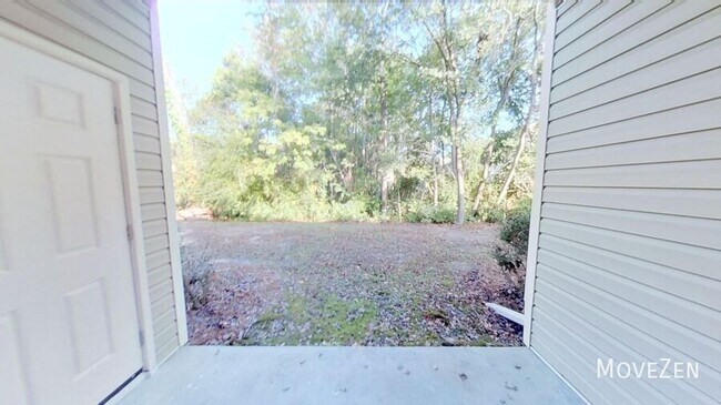 Building Photo - 725 Bragg Dr
