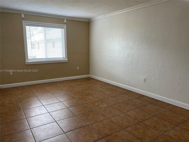 Building Photo - 8603 SW 68th Ct