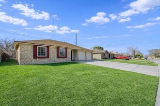 Building Photo - 5327 Crestmont St