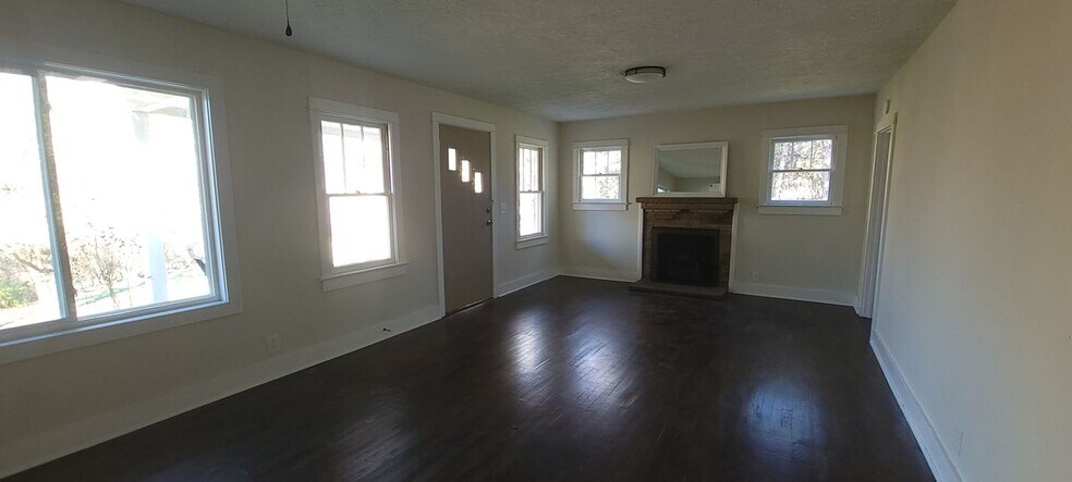 Building Photo - 8264 US-70