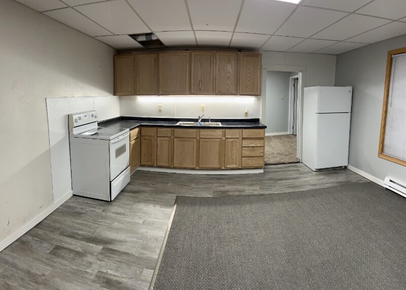 Building Photo - 118 Conley Ave S